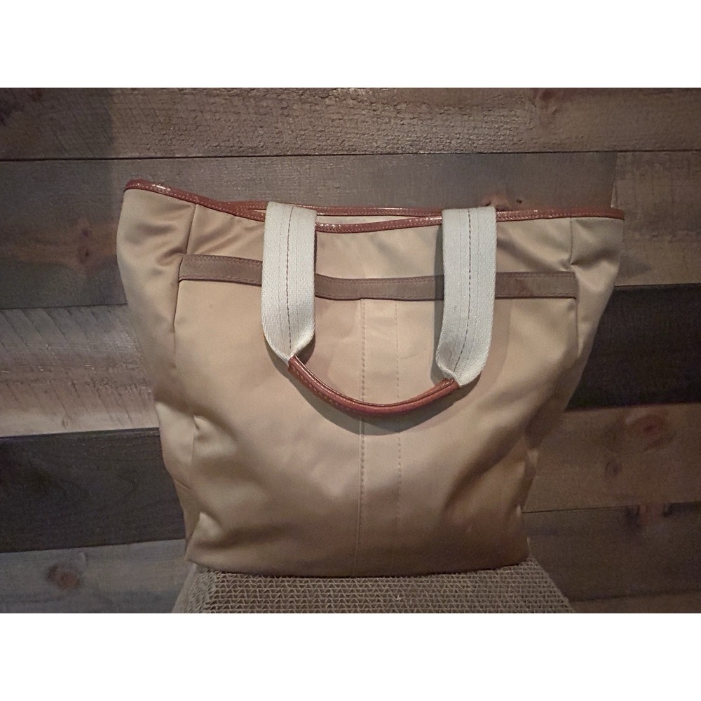 Y2k Coach Hampton Vintage Nylon Tan and Cream Women's Tote‎ Bag - Picture 5 of 13